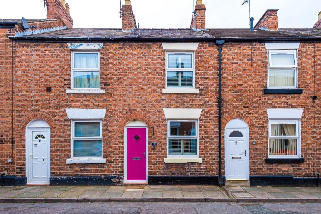 Stylish City-centre Home: Comfort For 6 * Chester